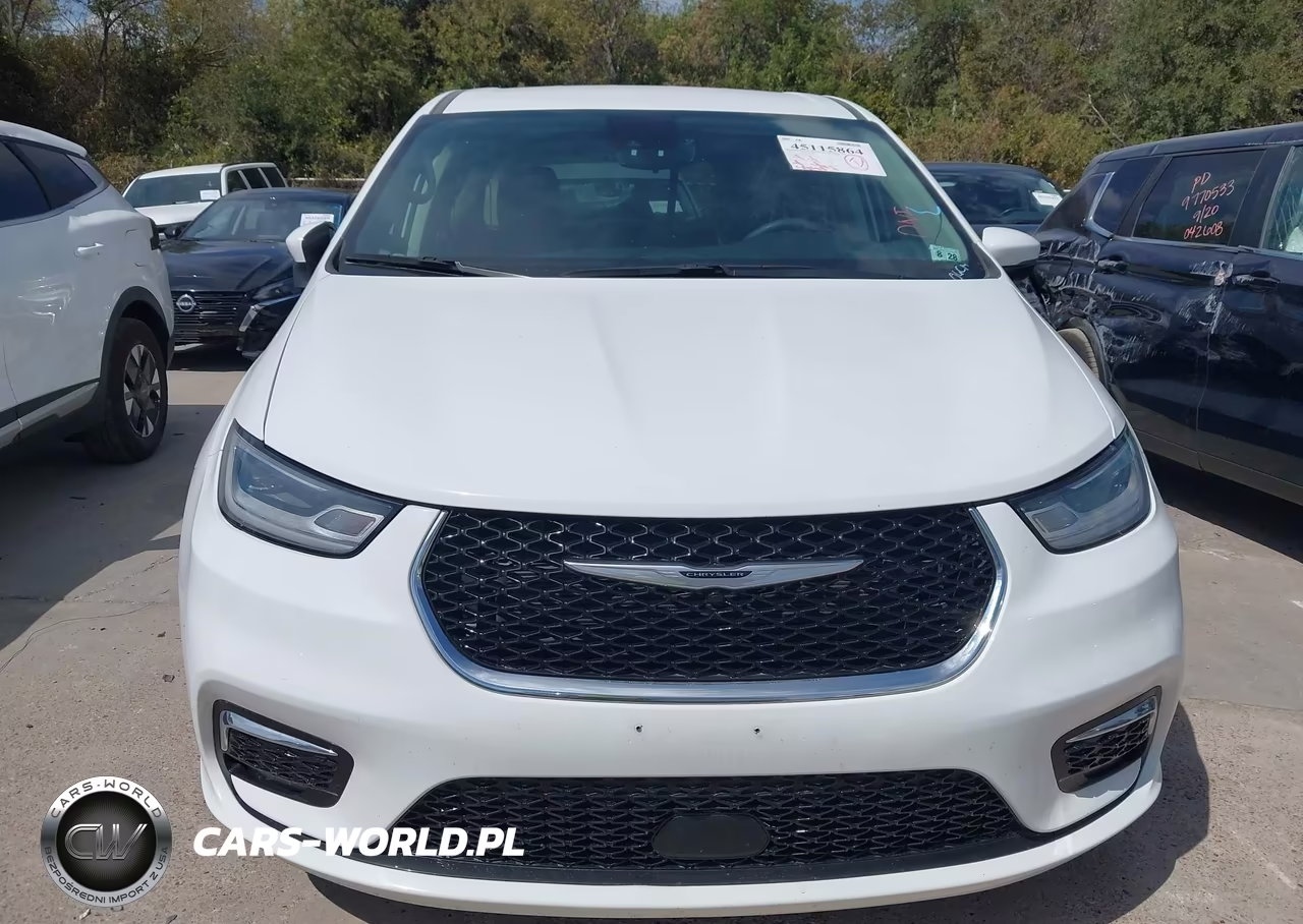 2023 Chrysler Pacifica Touring L VIN:2C4RC1BG2PR607130 - 6