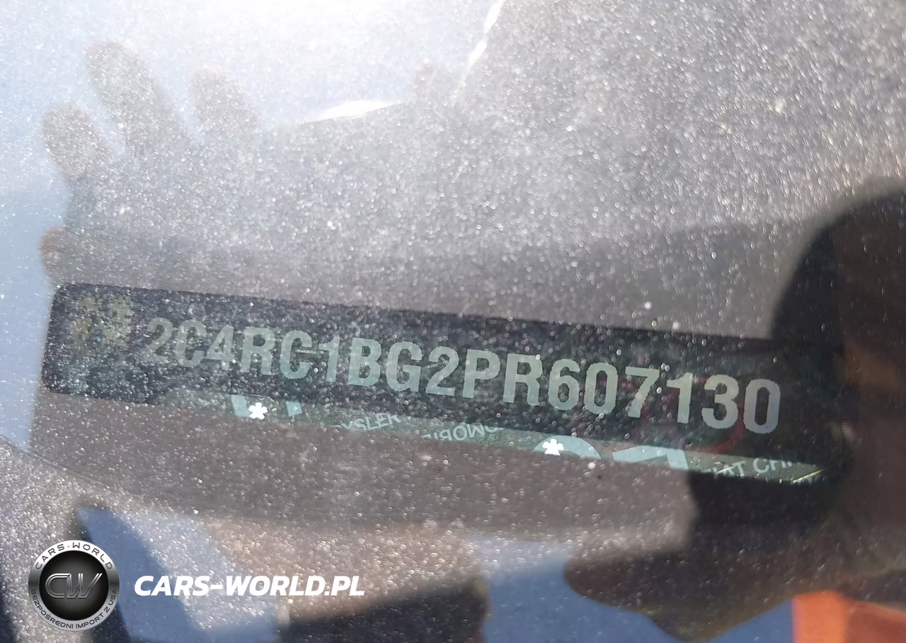 2023 Chrysler Pacifica Touring L VIN:2C4RC1BG2PR607130 - 9
