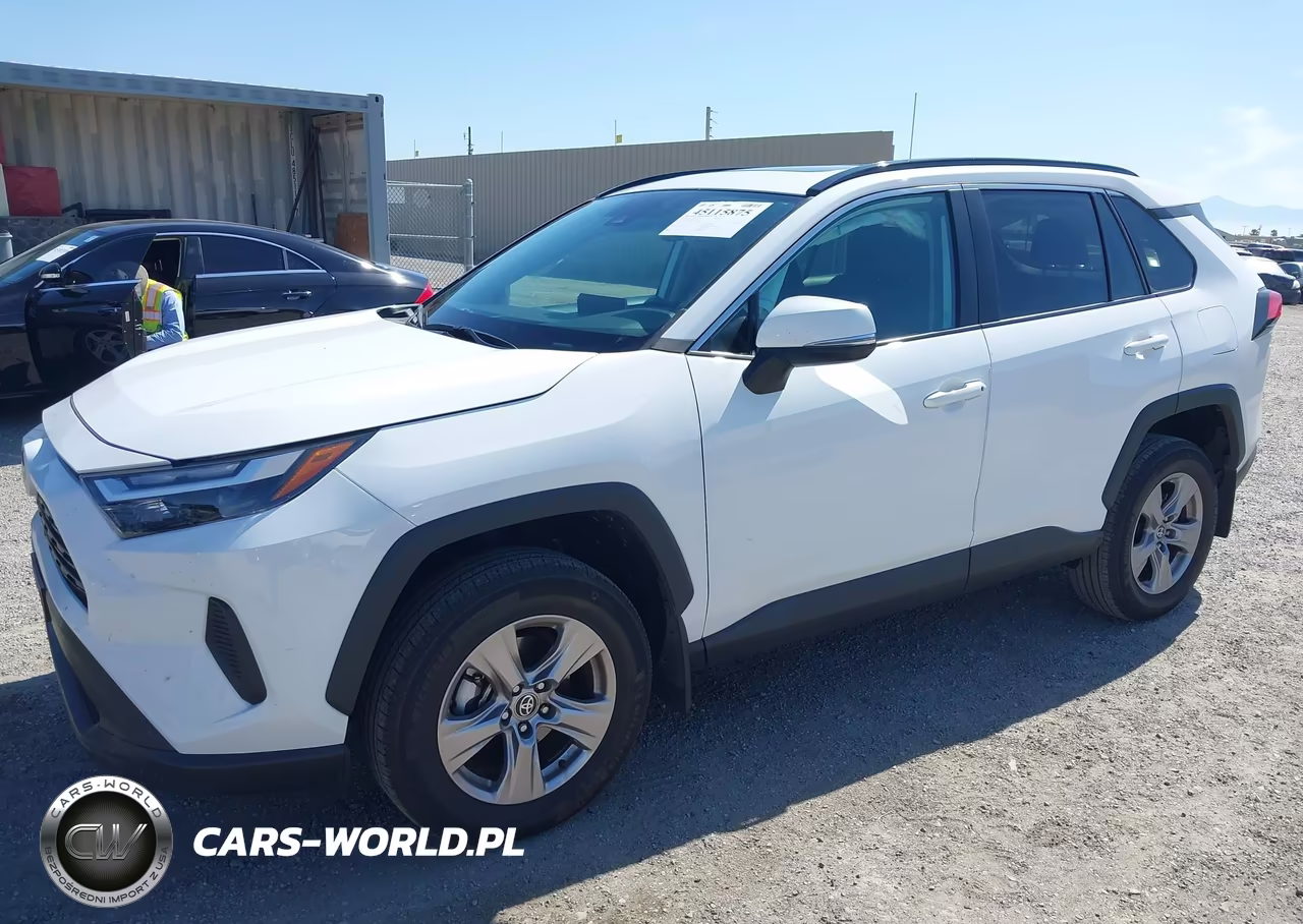 2023 Toyota Rav4 Xle VIN:2T3W1RFV8PW240742 - 2