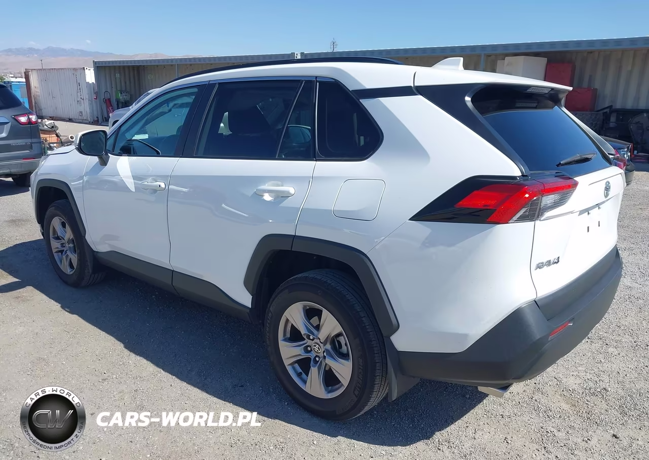 2023 Toyota Rav4 Xle VIN:2T3W1RFV8PW240742 - 3