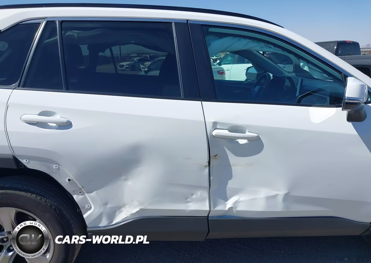 2023 Toyota Rav4 Xle VIN:2T3W1RFV8PW240742 - 6