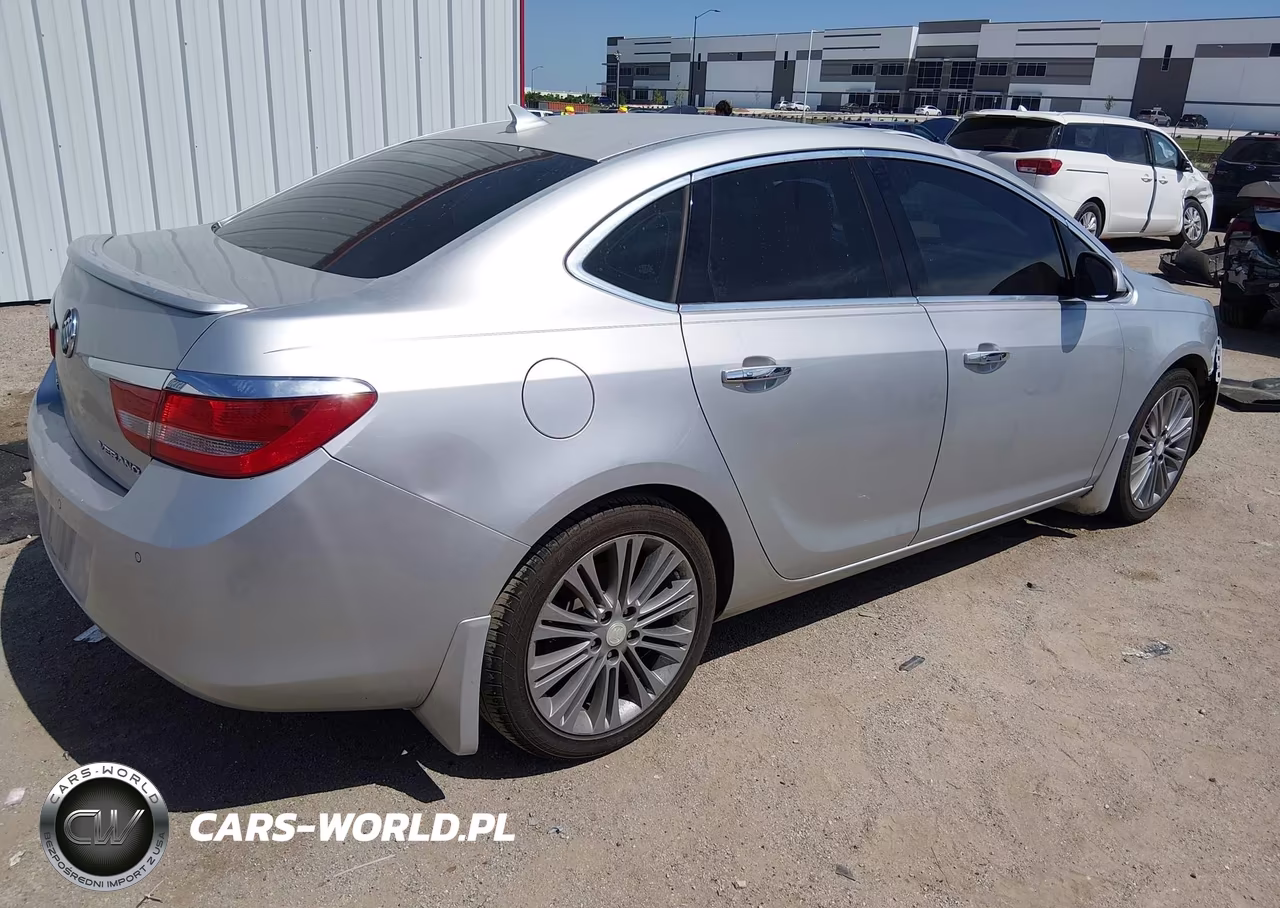 2013 Buick Verano Leather Group VIN:1G4PS5SK4D4213628 - 4