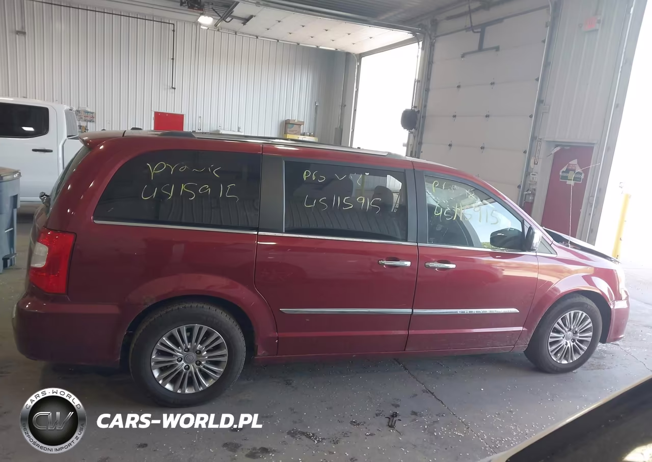 2011 Chrysler Town & Country Limited VIN:2A4RR6DG8BR618001 - 14