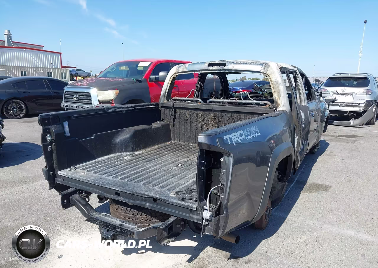 2023 Toyota Tacoma Trd Off Road VIN:3TYCZ5AN3PT173159 - 4