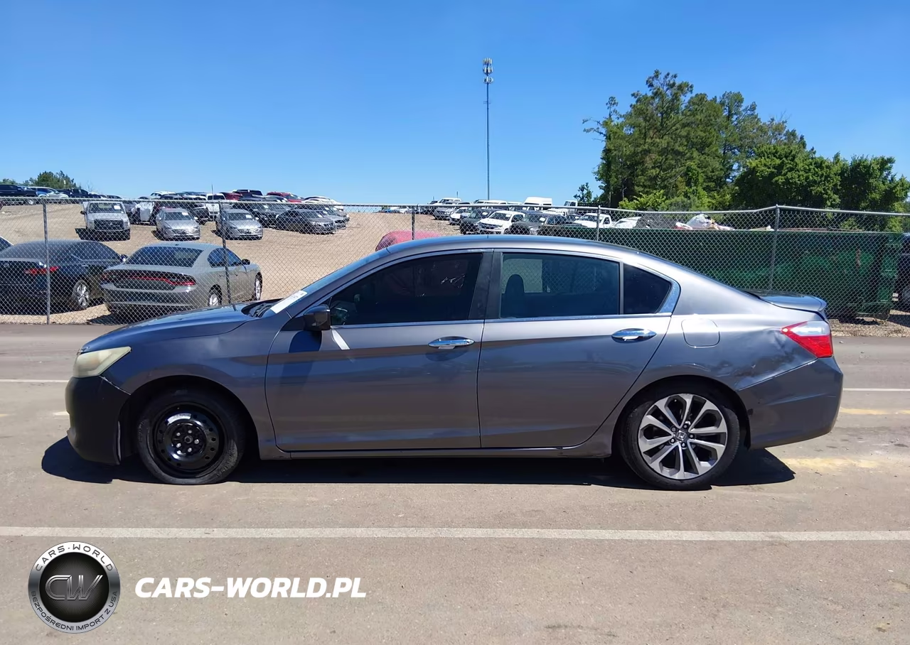 2015 Honda Accord Sport VIN:1HGCR2F53FA257580 - 15
