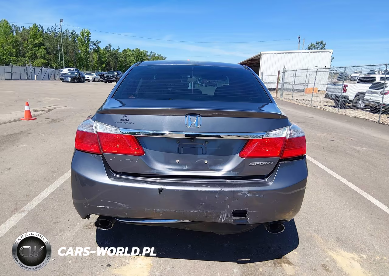 2015 Honda Accord Sport VIN:1HGCR2F53FA257580 - 17