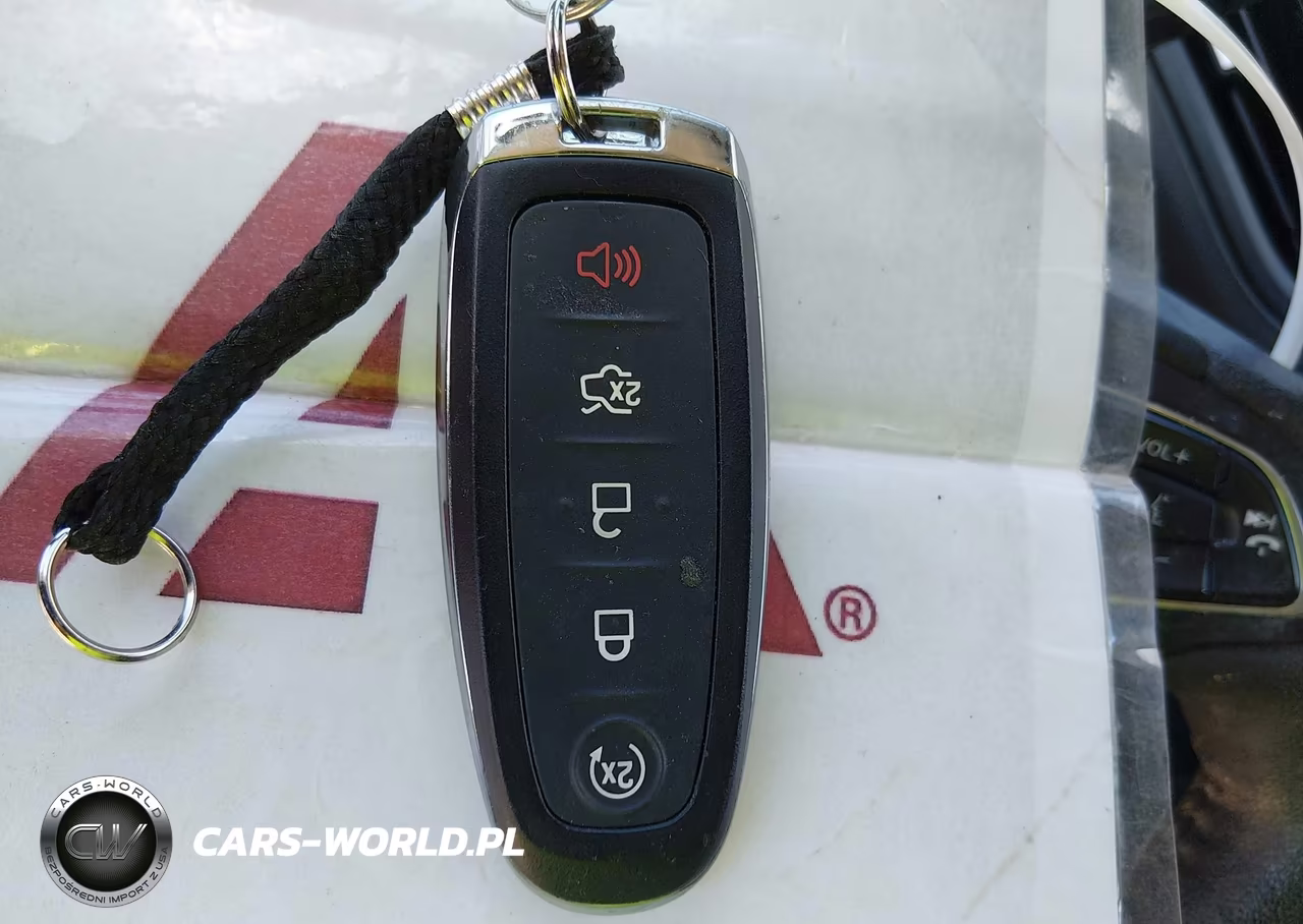 2017 Ford Escape Titanium VIN:1FMCU0J92HUD34013 - 11