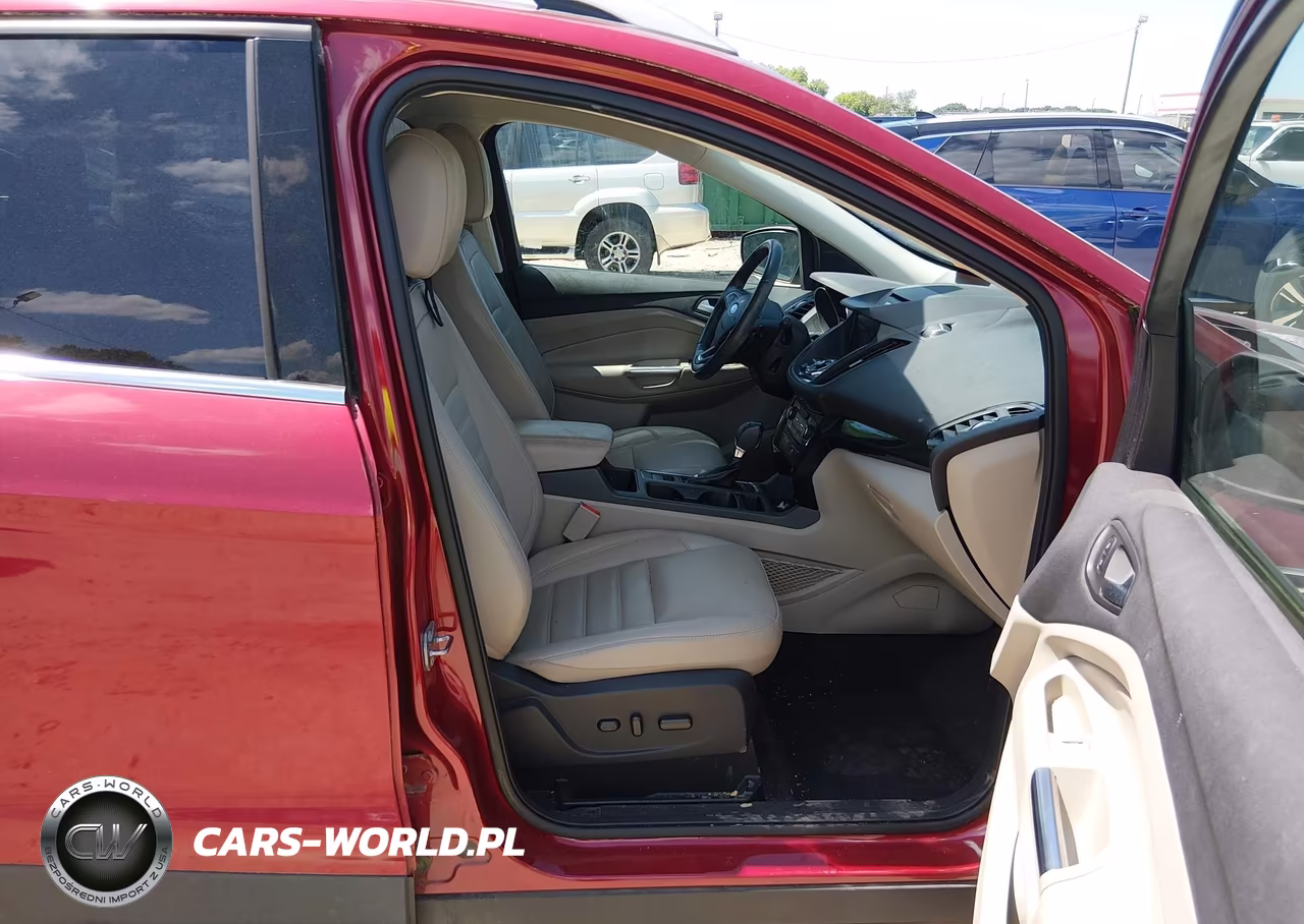 2017 Ford Escape Titanium VIN:1FMCU0J92HUD34013 - 5
