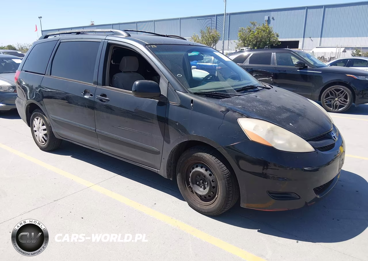 2008 Toyota Sienna Le – zdjęcie 1 z 16