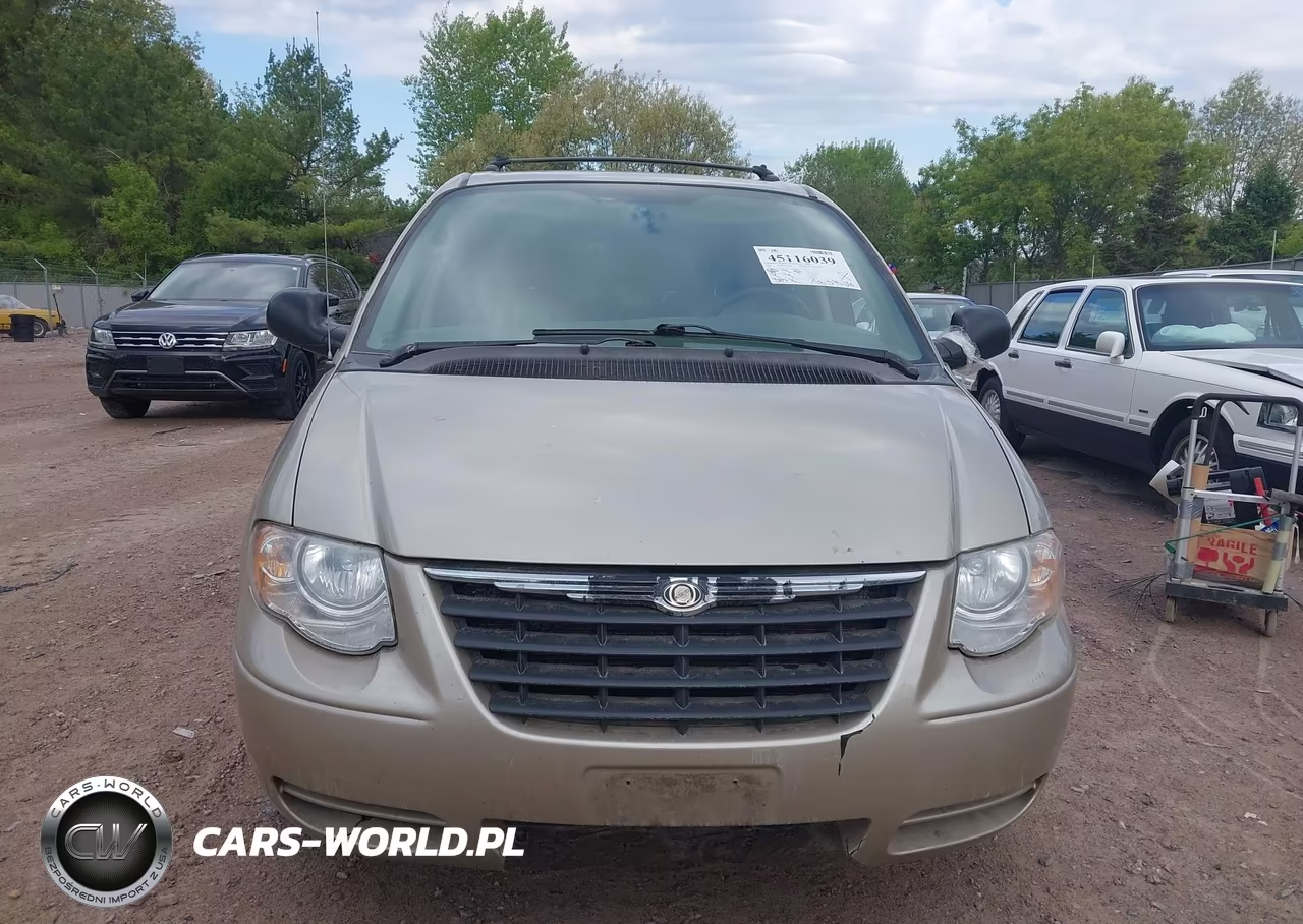 2005 Chrysler Town & Country Touring VIN:2C4GP54L65R284193 - 12