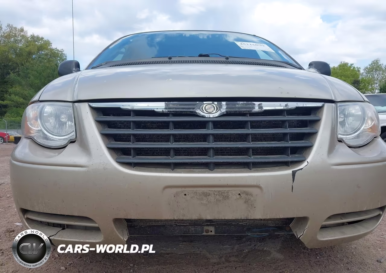 2005 Chrysler Town & Country Touring VIN:2C4GP54L65R284193 - 6