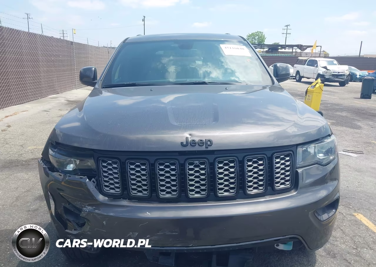 2020 Jeep Grand Cherokee Altitude 4X2 VIN:1C4RJEAG8LC370984 - 12