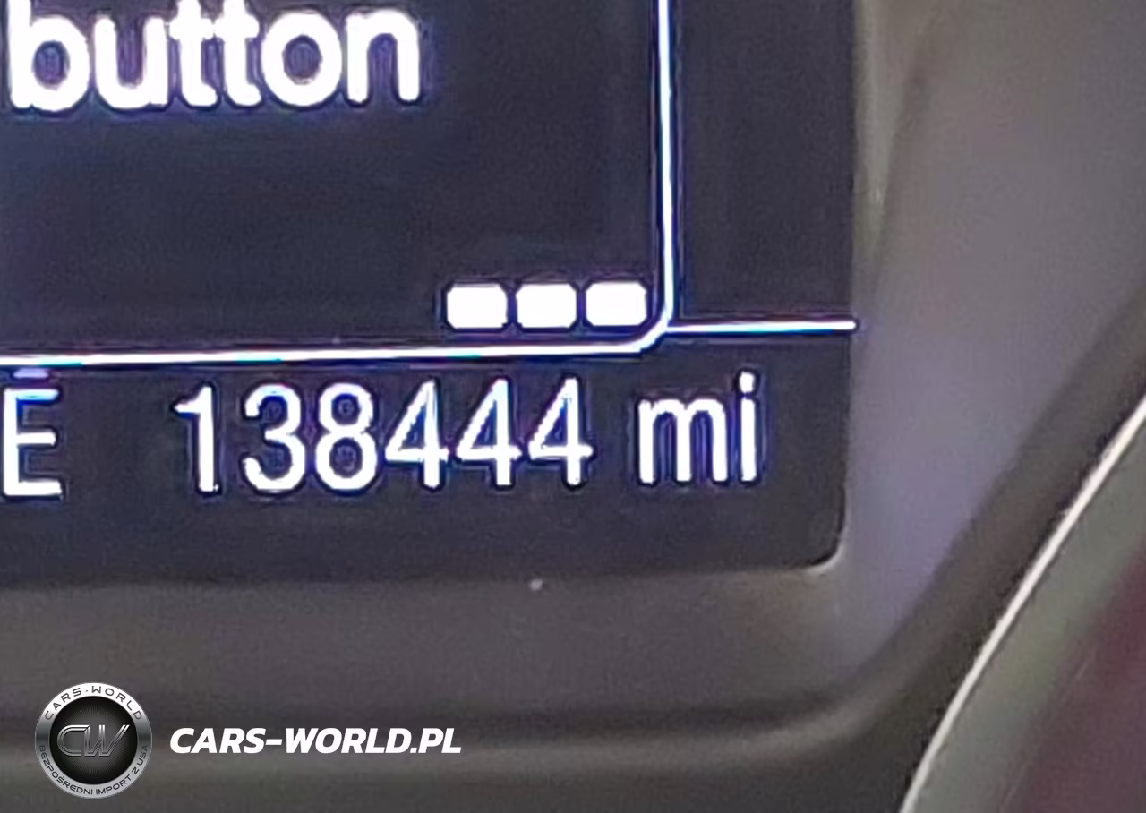 2013 Ford Focus Titanium VIN:1FADP3N21DL184268 - 16