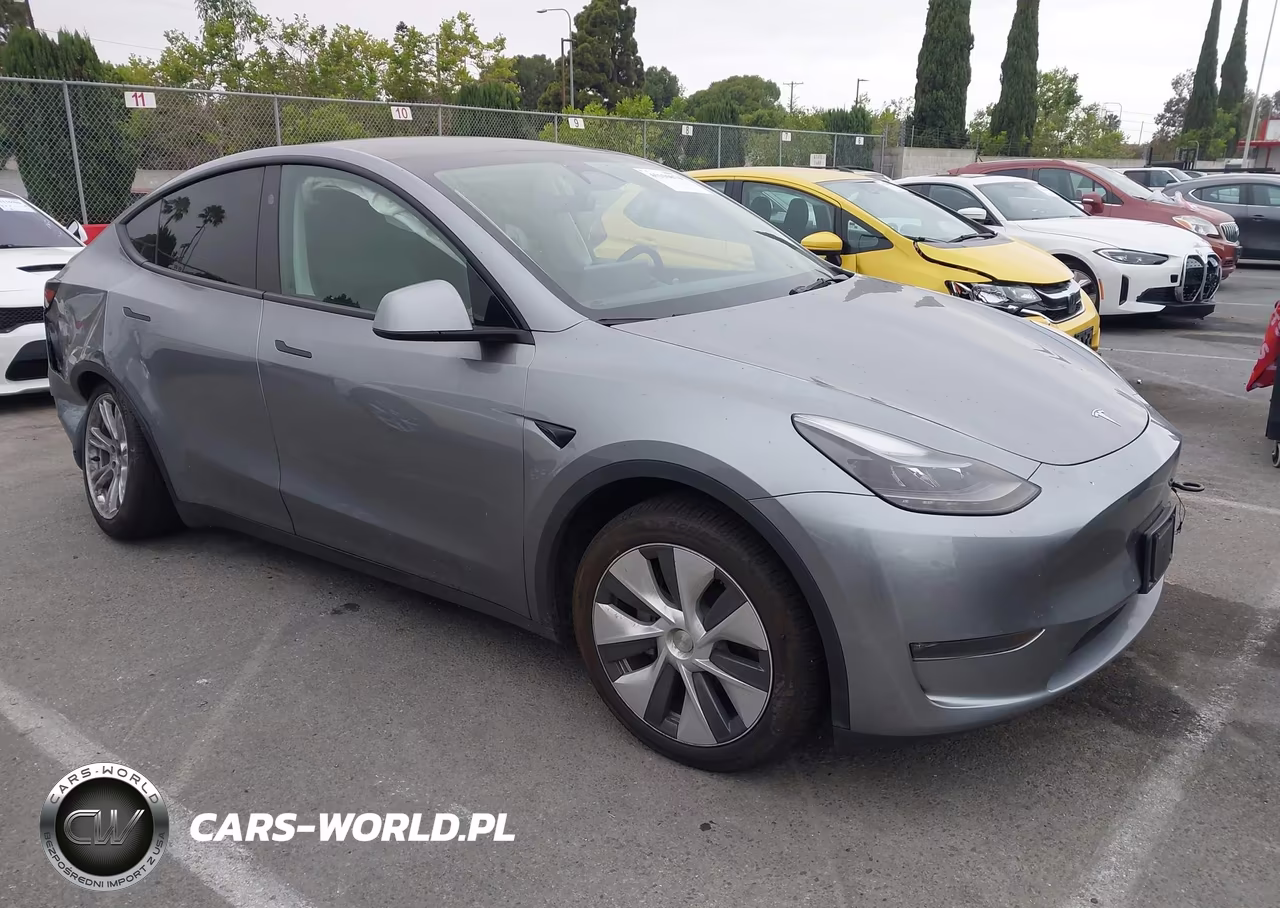 2024 Tesla Model Y Long Range Dual Motor All-Wheel Drive – zdjęcie 1 z 22
