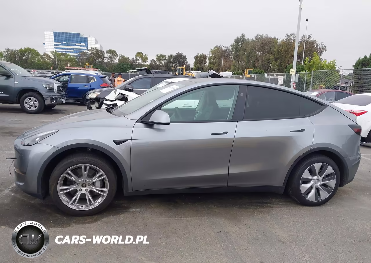 2024 Tesla Model Y Long Range Dual Motor All-Wheel Drive VIN:7SAYGDEE7RA284610 - 14