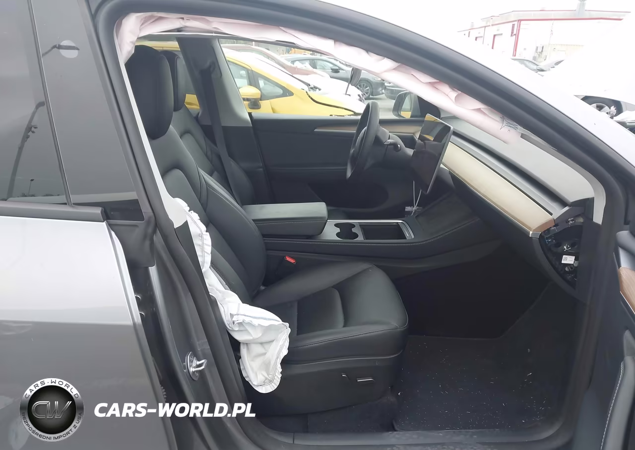 2024 Tesla Model Y Long Range Dual Motor All-Wheel Drive VIN:7SAYGDEE7RA284610 - 5