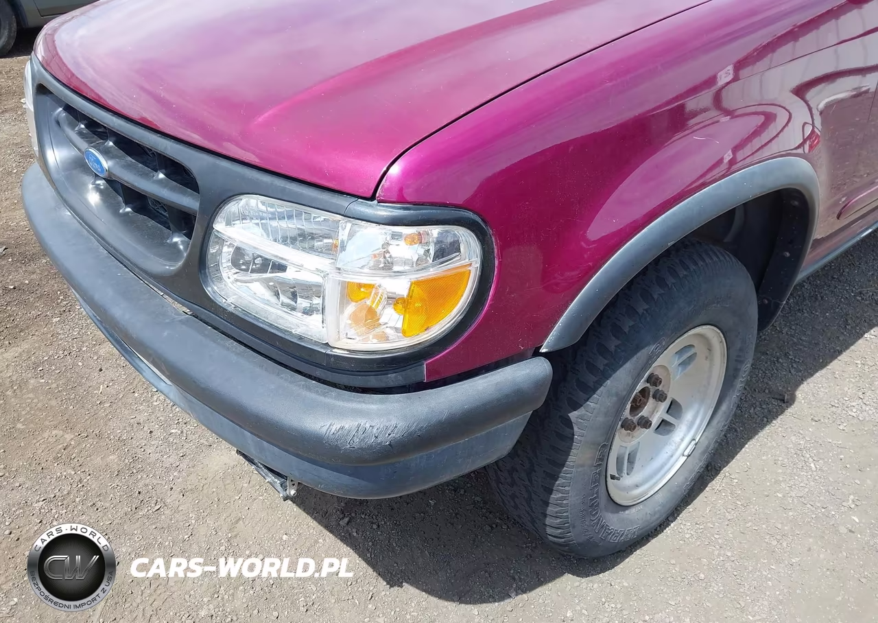 1996 Ford Explorer VIN:1FMCU24X6TUD76263 - 13