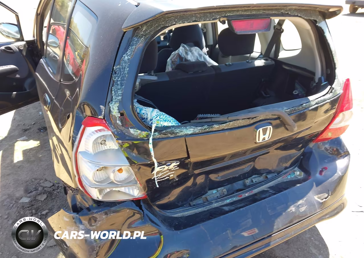 2008 Honda Fit Sport VIN:JHMGD386X8S063182 - 6