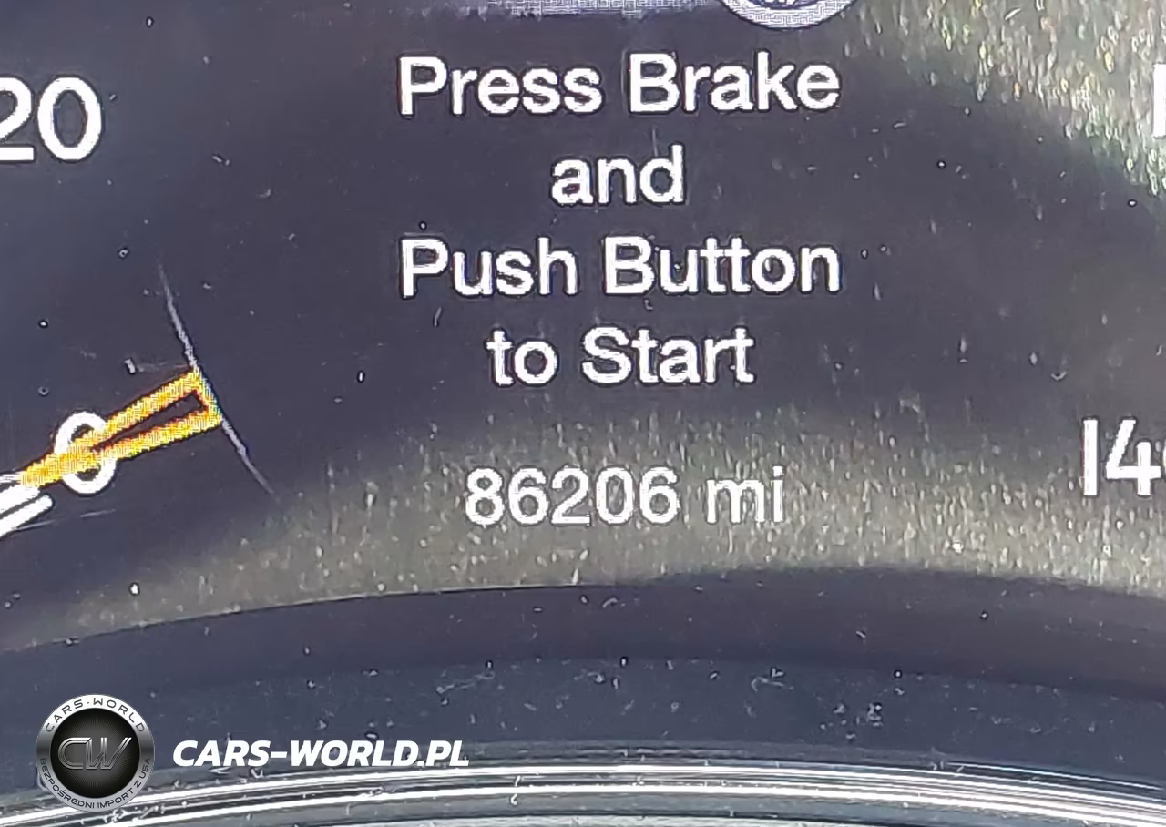 2019 Jeep Grand Cherokee Upland 4X2 VIN:1C4RJEAG3KC763242 - 15
