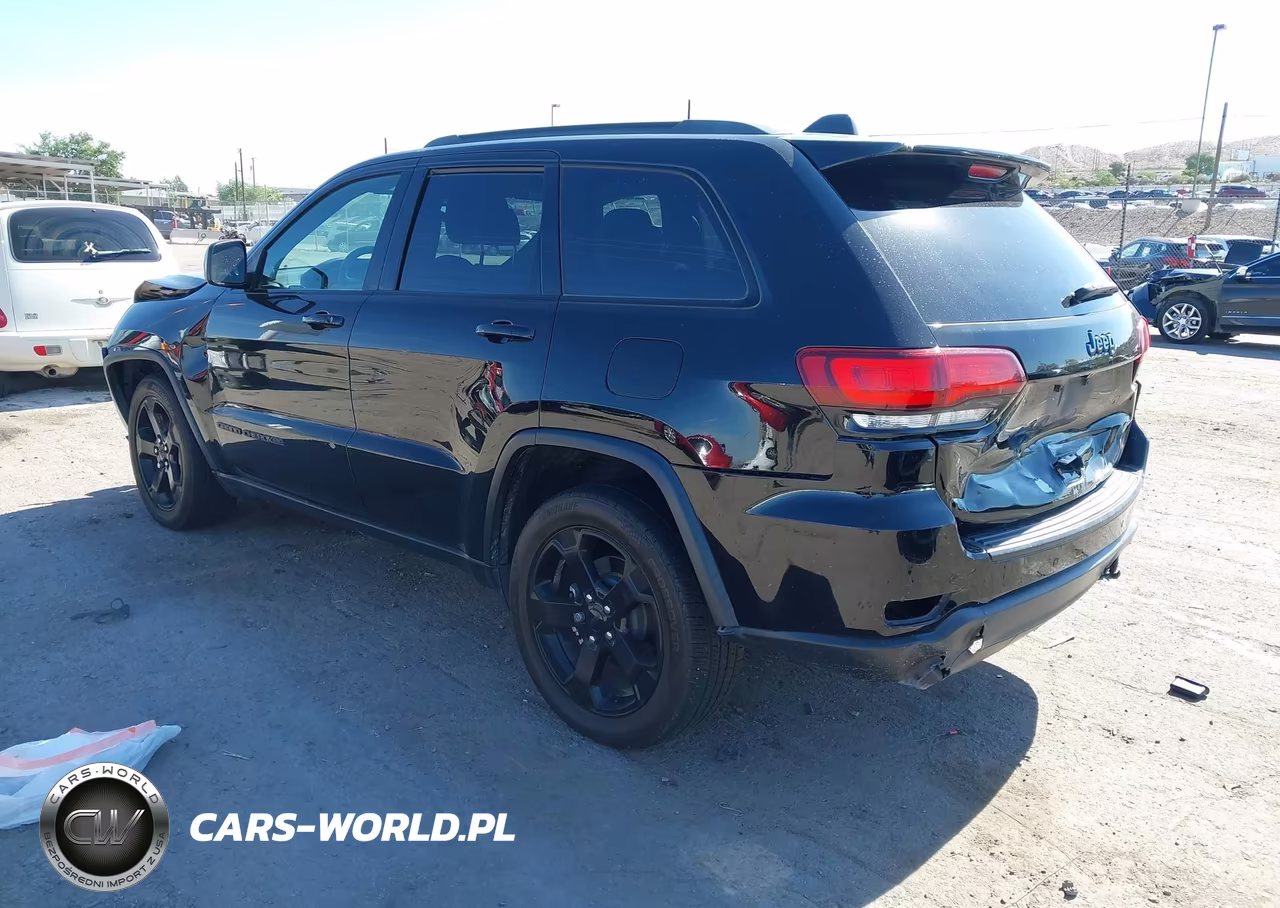 2019 Jeep Grand Cherokee Upland 4X2 VIN:1C4RJEAG3KC763242 - 3