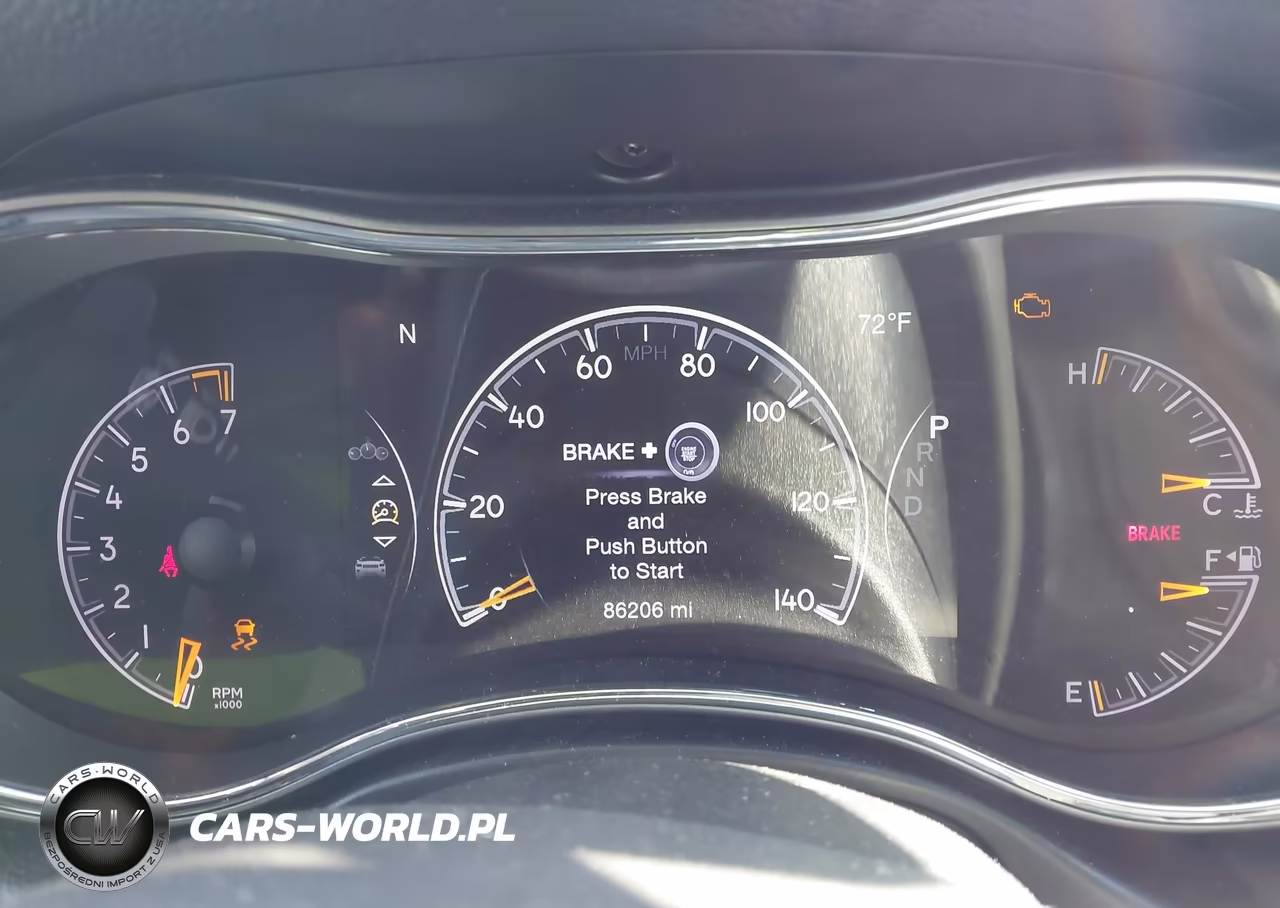 2019 Jeep Grand Cherokee Upland 4X2 VIN:1C4RJEAG3KC763242 - 7