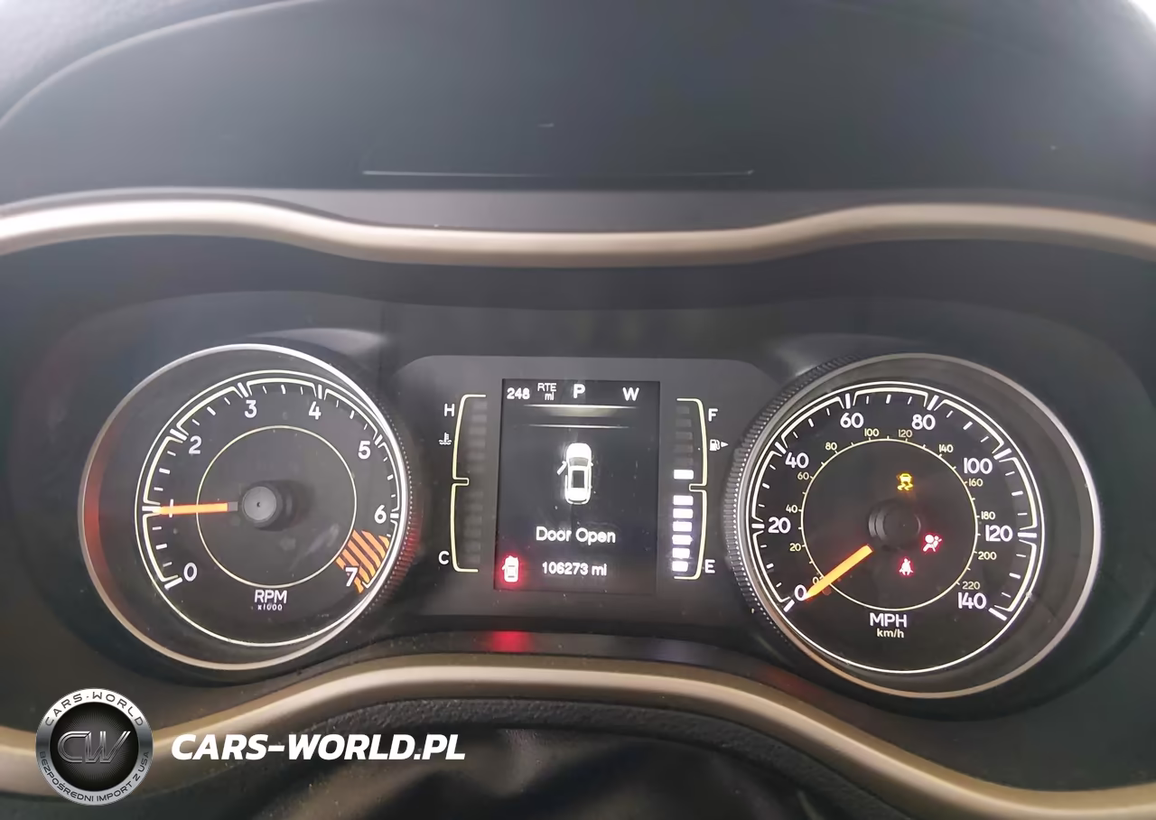 2015 Jeep Cherokee Sport VIN:1C4PJLAB9FW761192 - 7