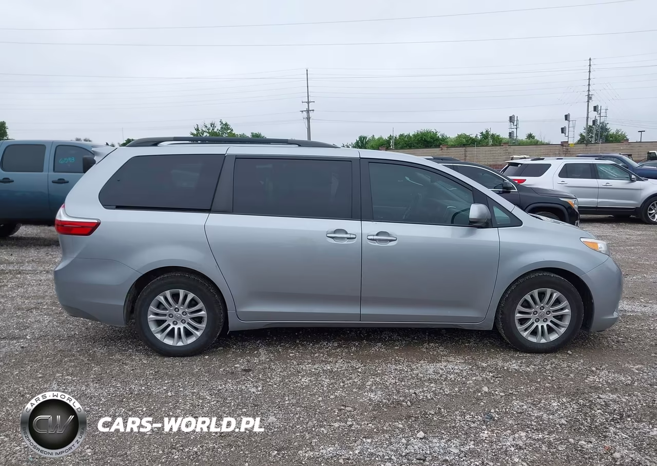 2015 Toyota Sienna Xle 8 Passenger VIN:5TDYK3DC9FS656724 - 13