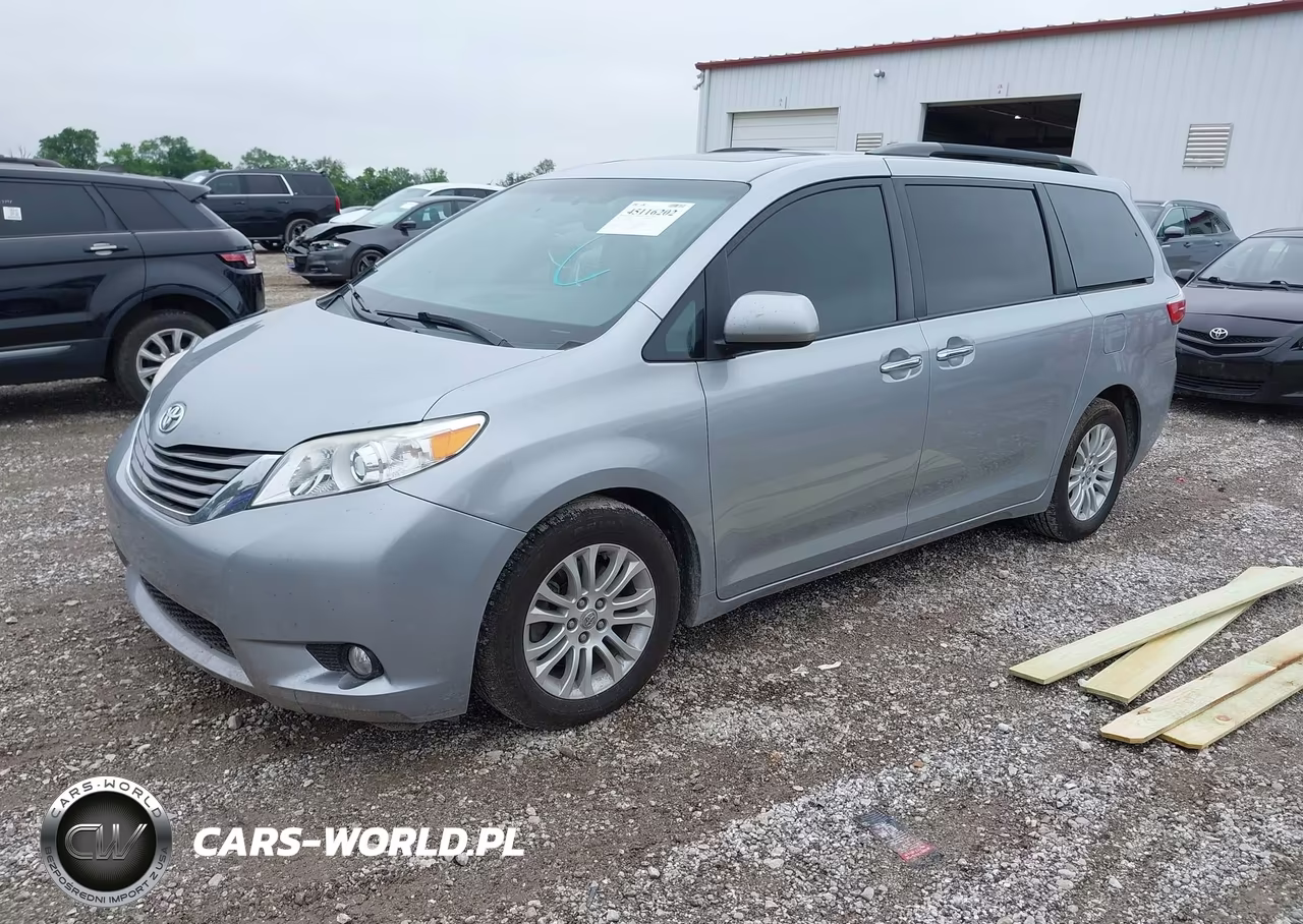 2015 Toyota Sienna Xle 8 Passenger VIN:5TDYK3DC9FS656724 - 2