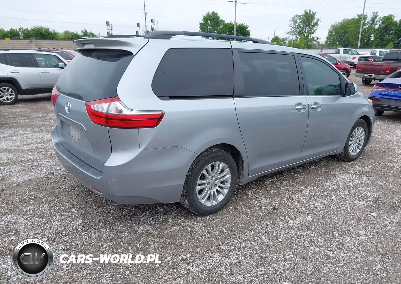2015 Toyota Sienna Xle 8 Passenger VIN:5TDYK3DC9FS656724 - 4