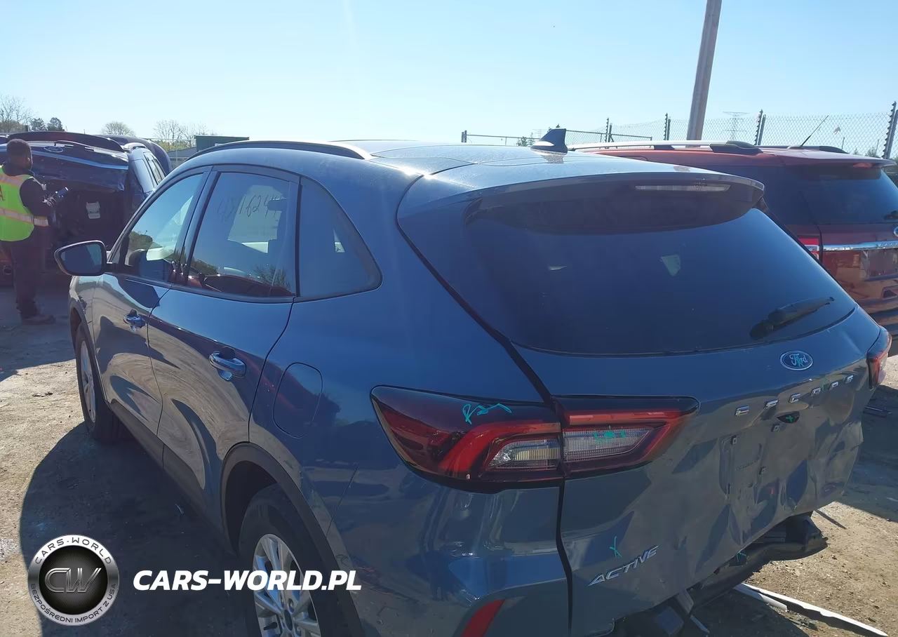 2025 Ford Escape Active VIN:1FMCU0GNXSUA33372 - 3