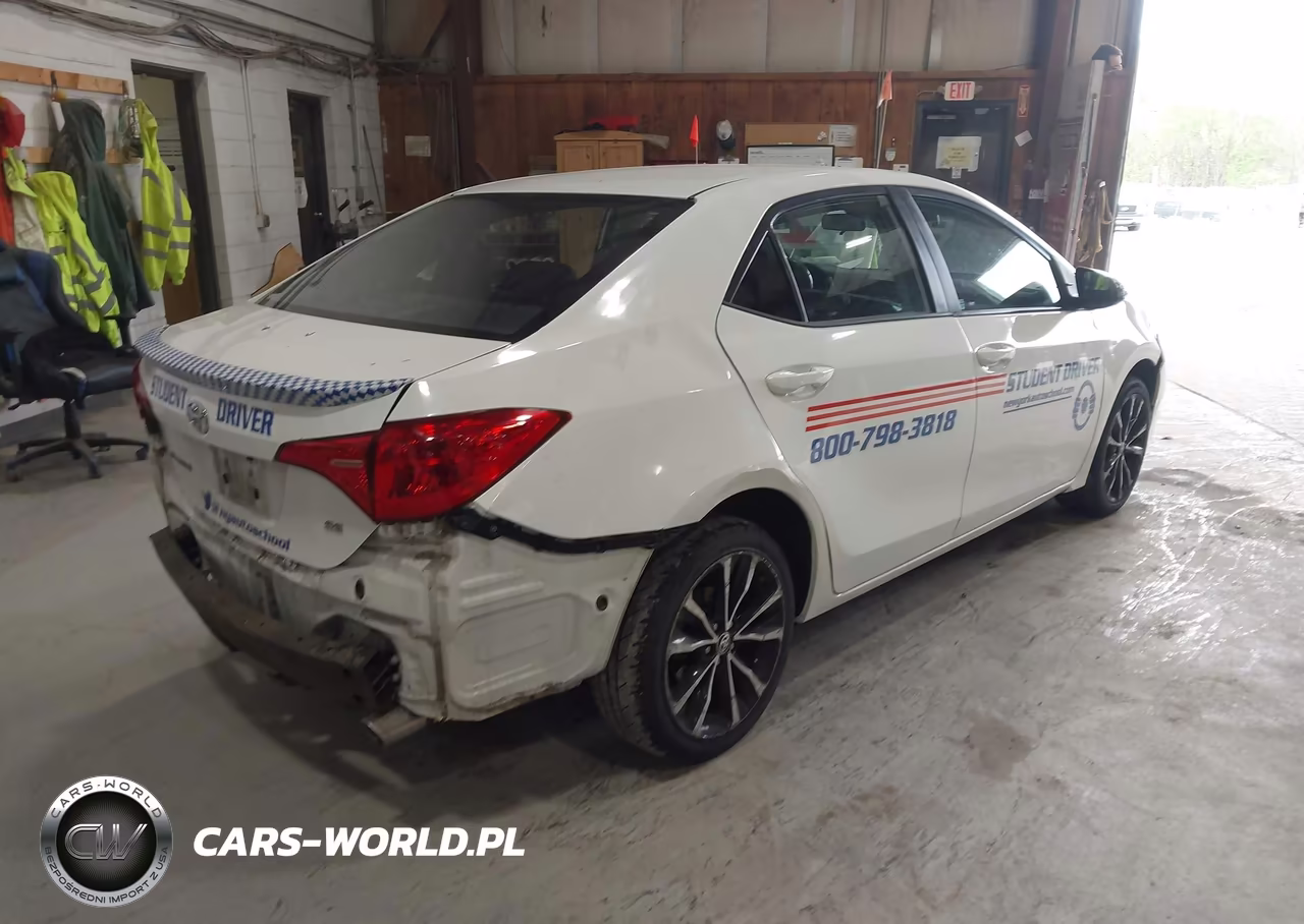 2018 Toyota Corolla Se VIN:2T1BURHE8JC035829 - 4