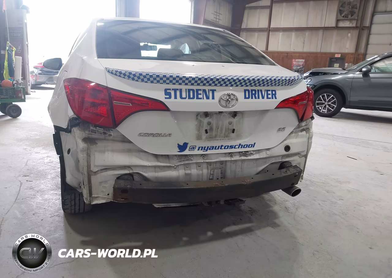 2018 Toyota Corolla Se VIN:2T1BURHE8JC035829 - 6