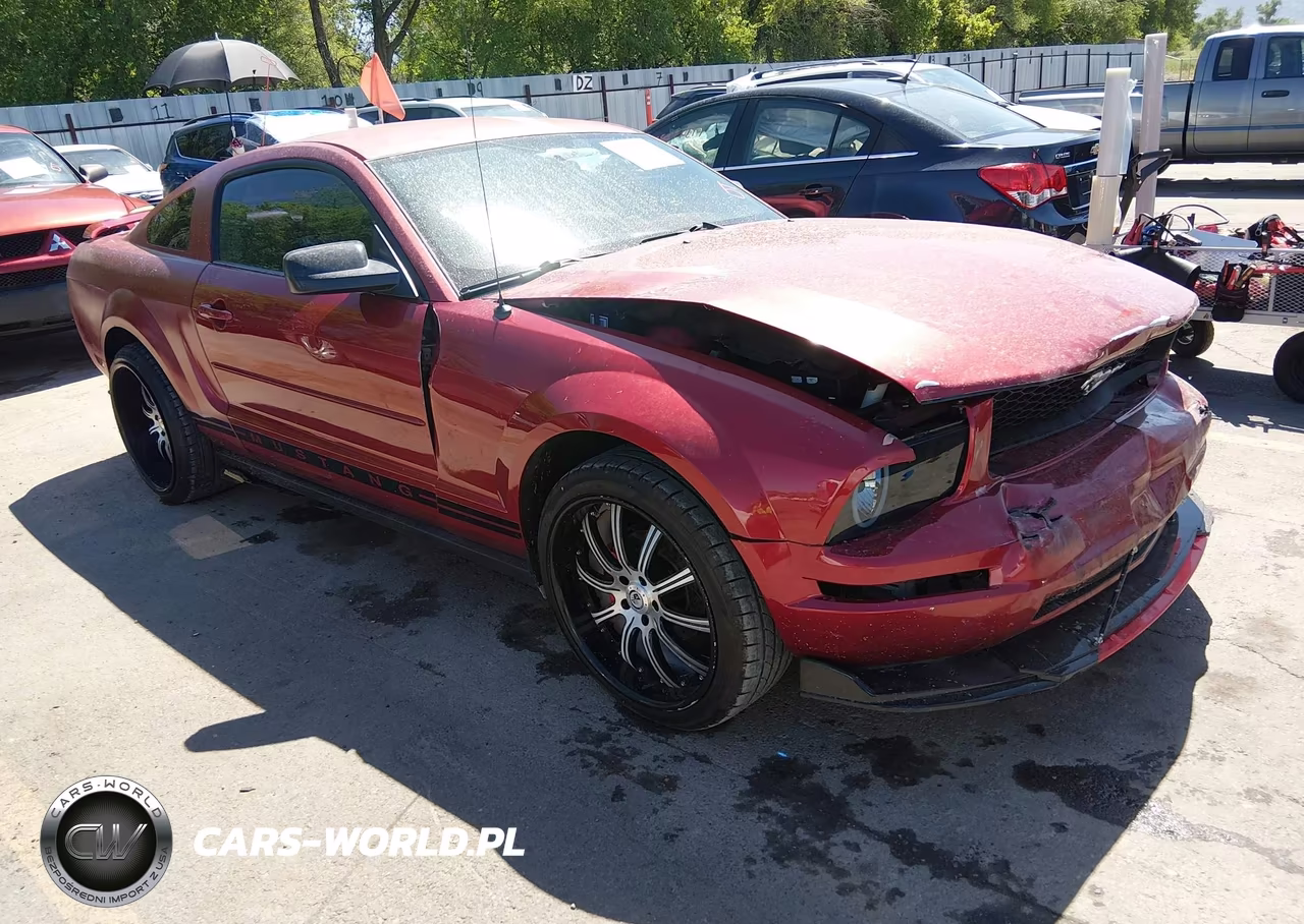2007 Ford Mustang V6 Deluxe-V6 Premium