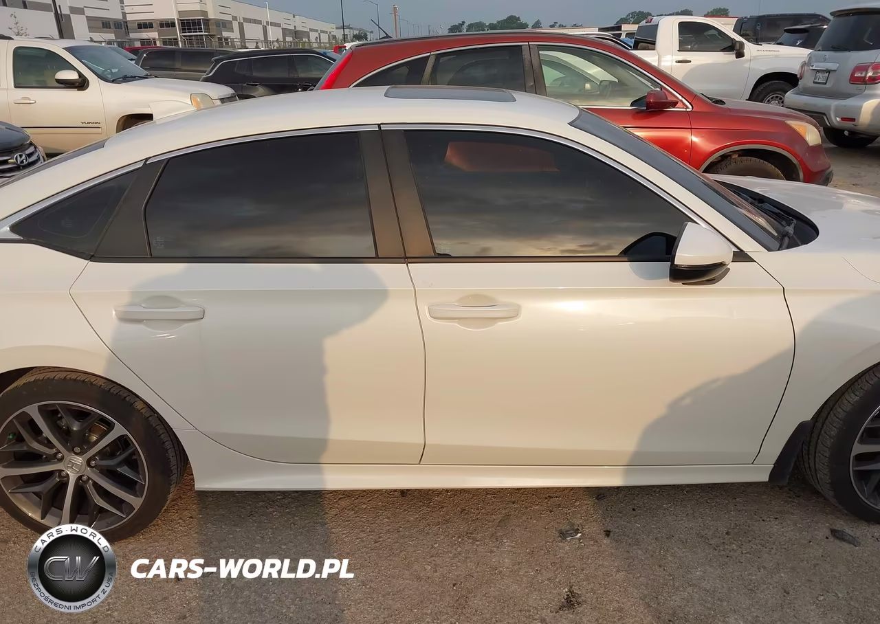 2024 Honda Civic Touring VIN:2HGFE1F97RH335936 - 13