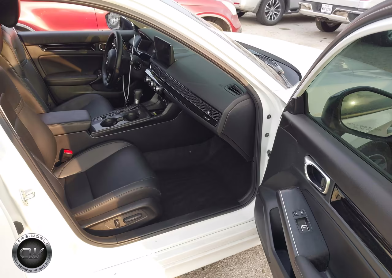 2024 Honda Civic Touring VIN:2HGFE1F97RH335936 - 5