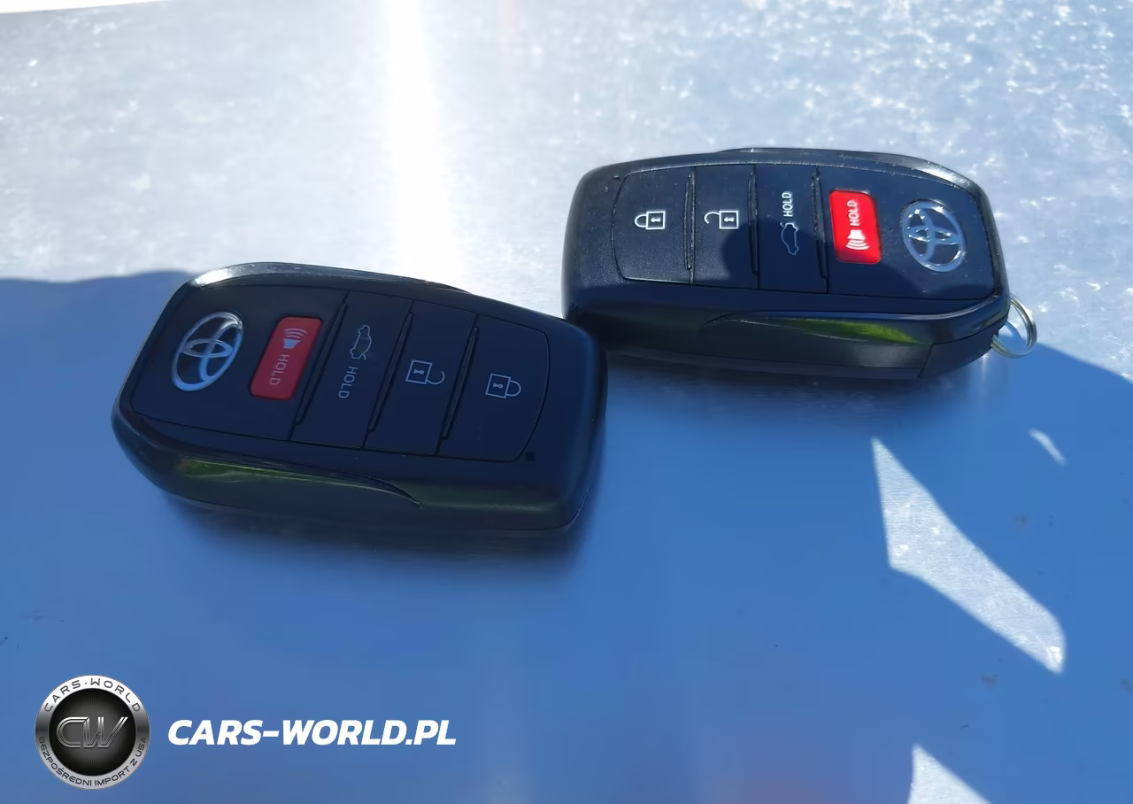2025 Toyota Camry Xle VIN:4T1DAACK3SU597220 - 11