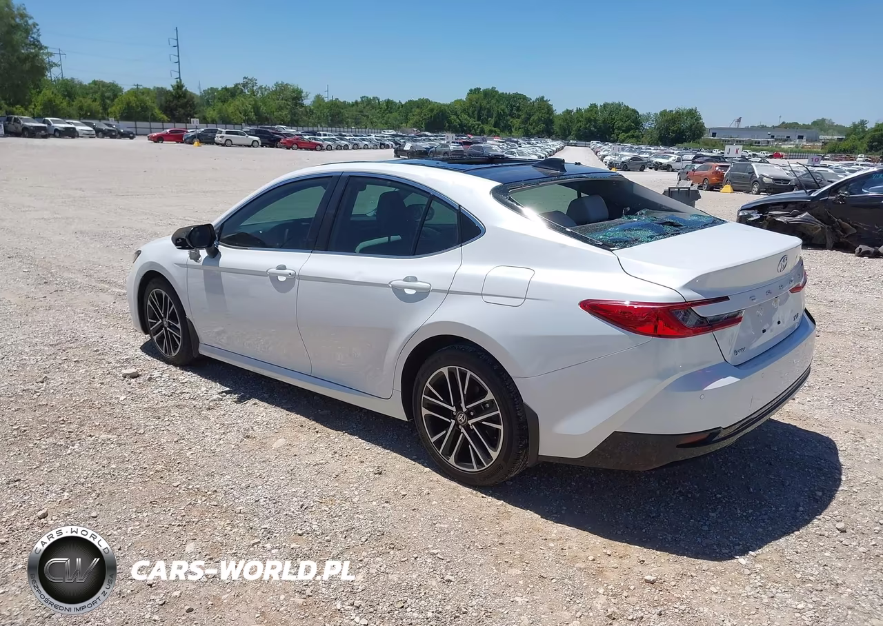 2025 Toyota Camry Xle VIN:4T1DAACK3SU597220 - 3