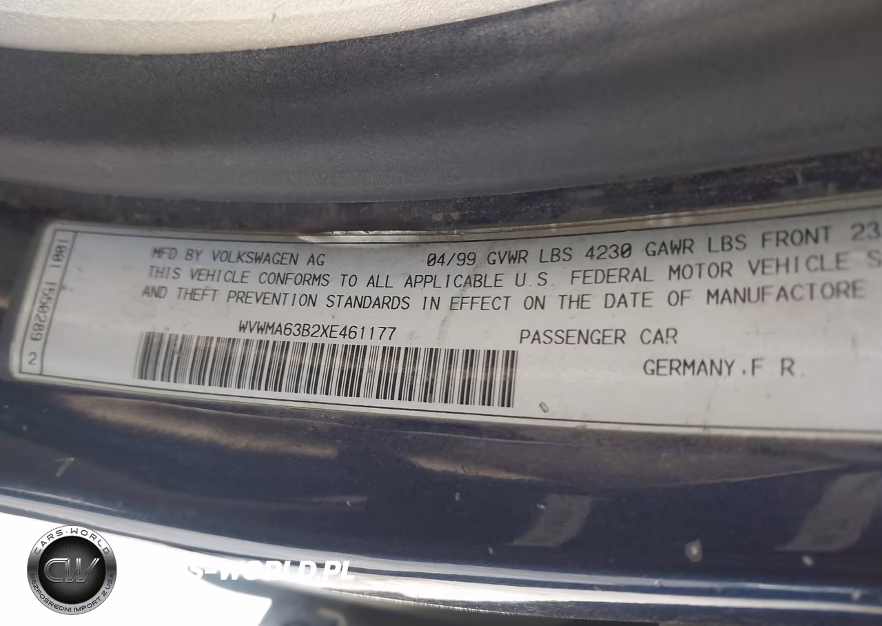 1999 Volkswagen Passat Gls VIN:WVWMA63B2XE461177 - 9