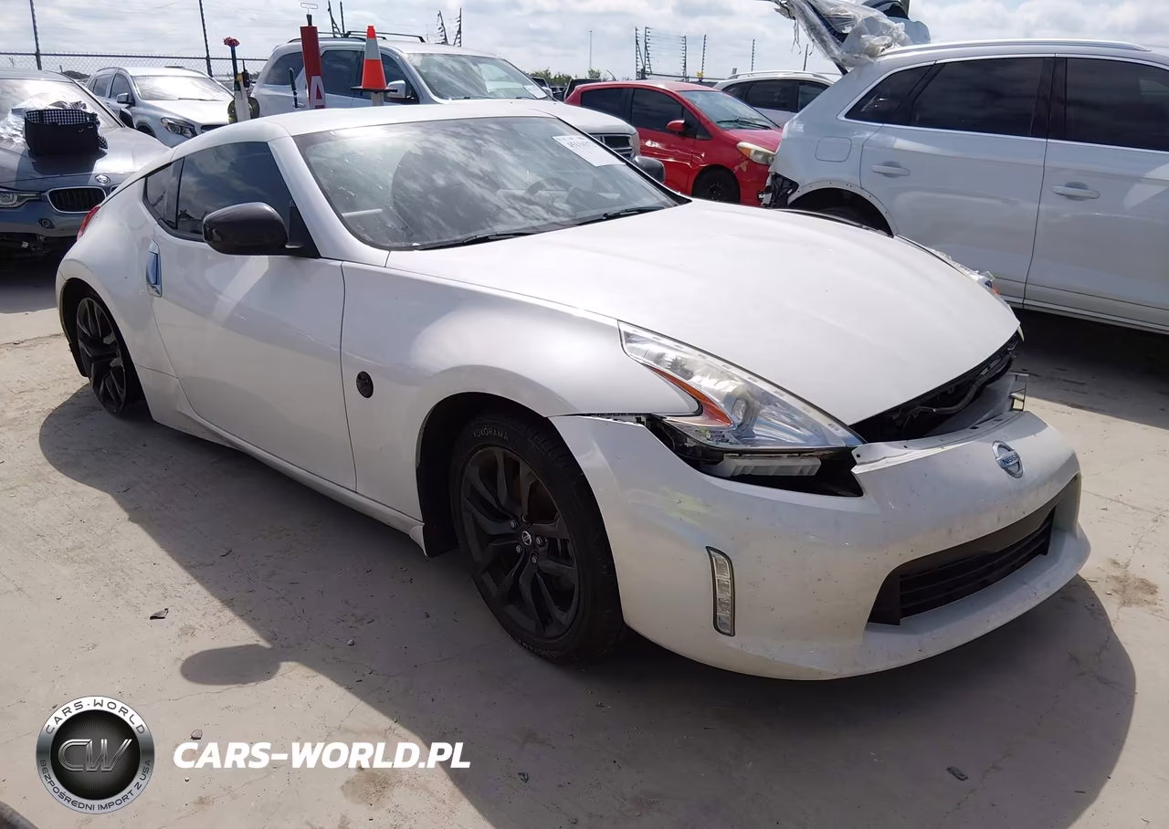 2017 Nissan 370Z – zdjęcie 1 z 16