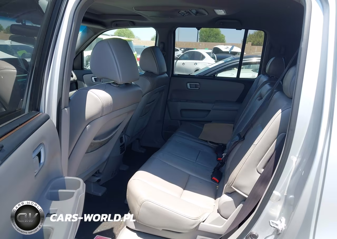 2009 Honda Pilot Touring VIN:5FNYF38949B002712 - 8