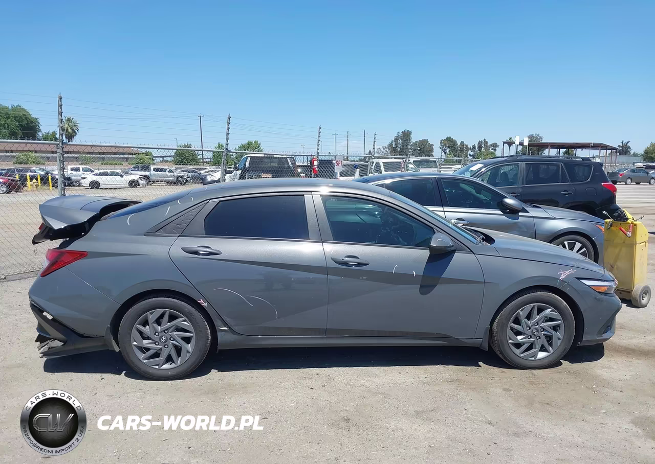 2024 Hyundai Elantra Sel VIN:KMHLM4DG5RU807552 - 13