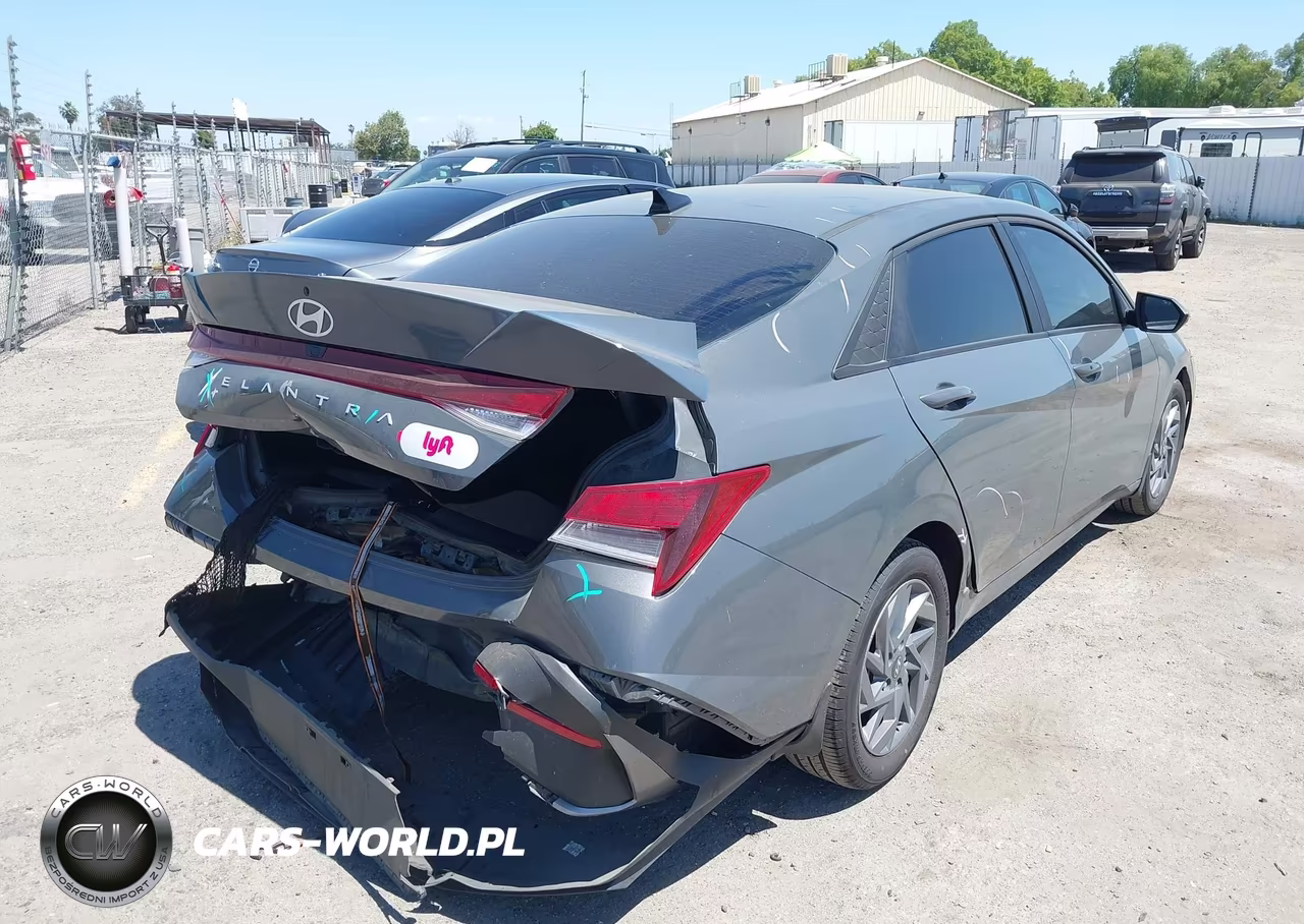 2024 Hyundai Elantra Sel VIN:KMHLM4DG5RU807552 - 4