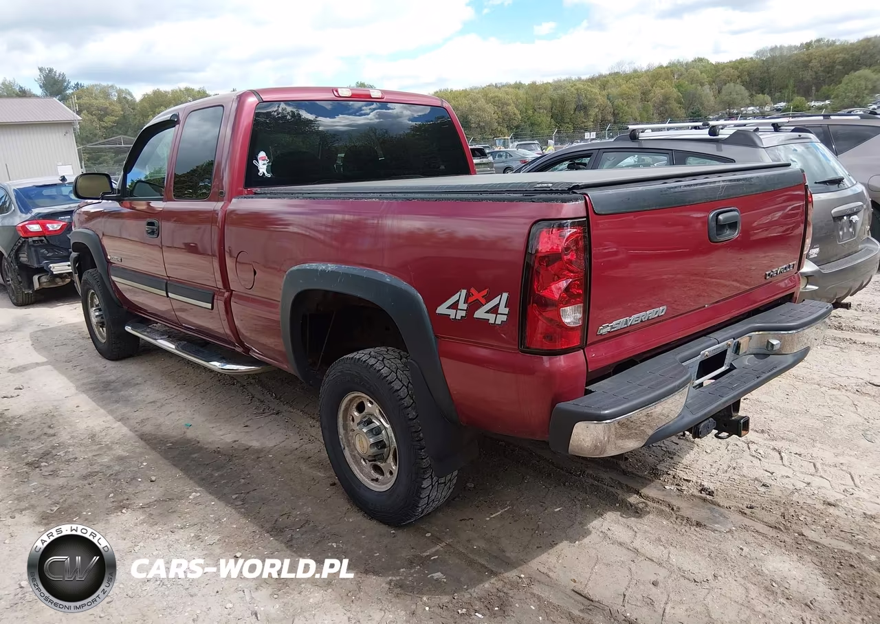 2004 Chevrolet Silverado 2500Hd Ls VIN:1GCHK29U14E335940 - 3