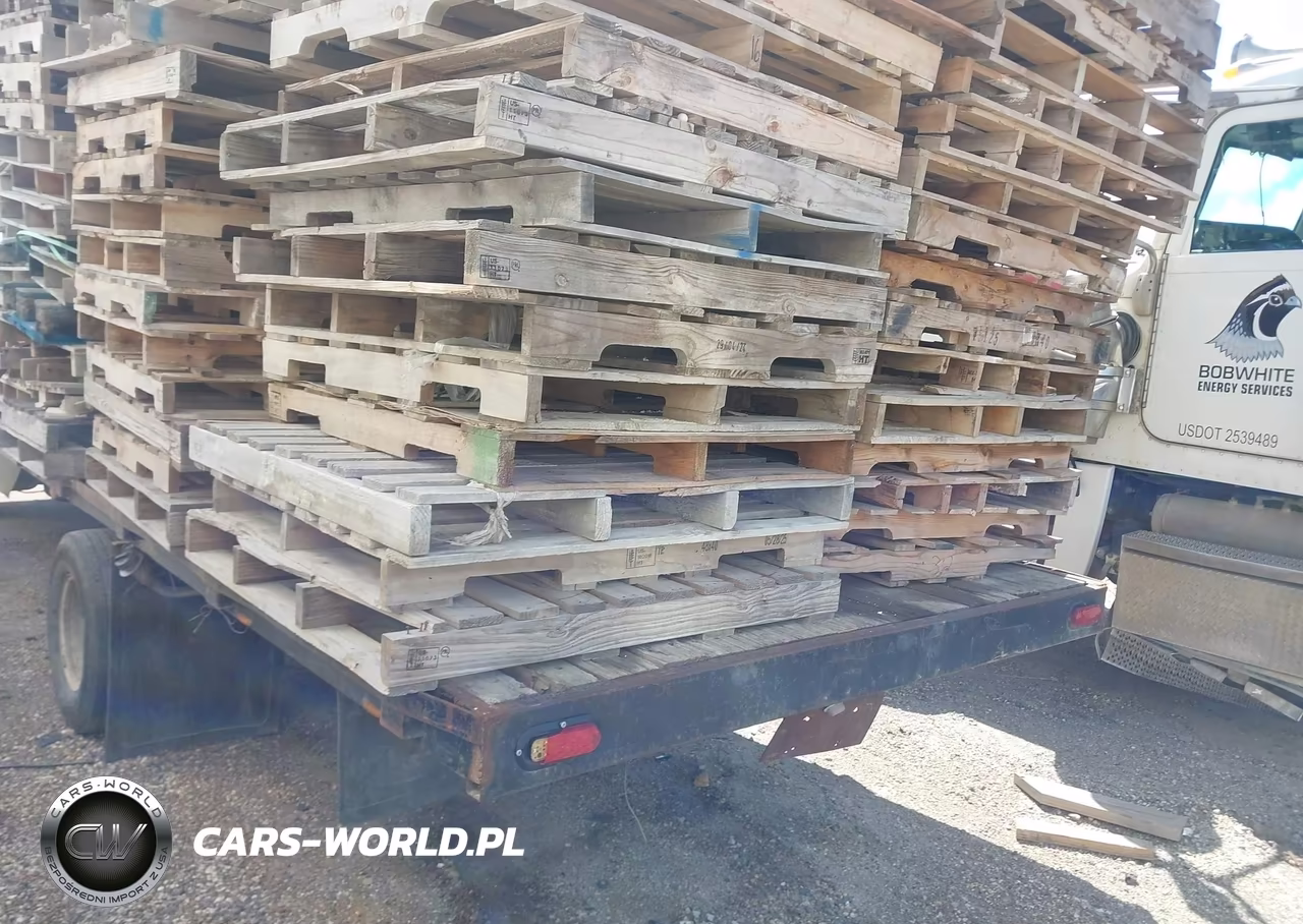 2011 Ford E-450 Cutaway VIN:1FDXE4FS1BDA06932 - 3