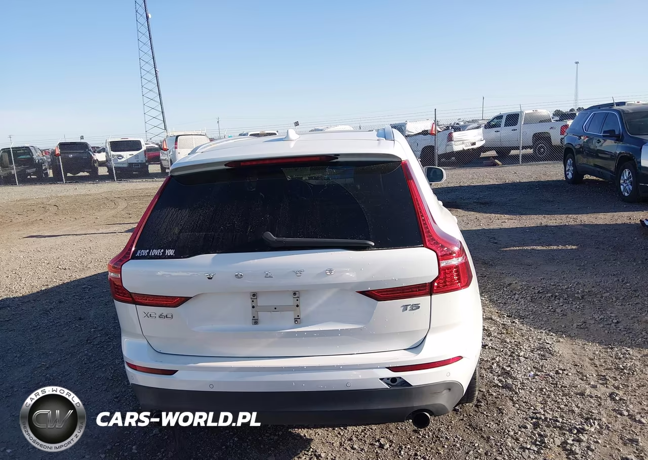 2019 Volvo Xc60 T5 Momentum VIN:LYV102DK1KB192336 - 16