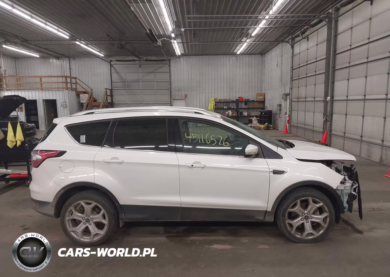 2018 Ford Escape Titanium VIN:1FMCU9J93JUB35949 - 14