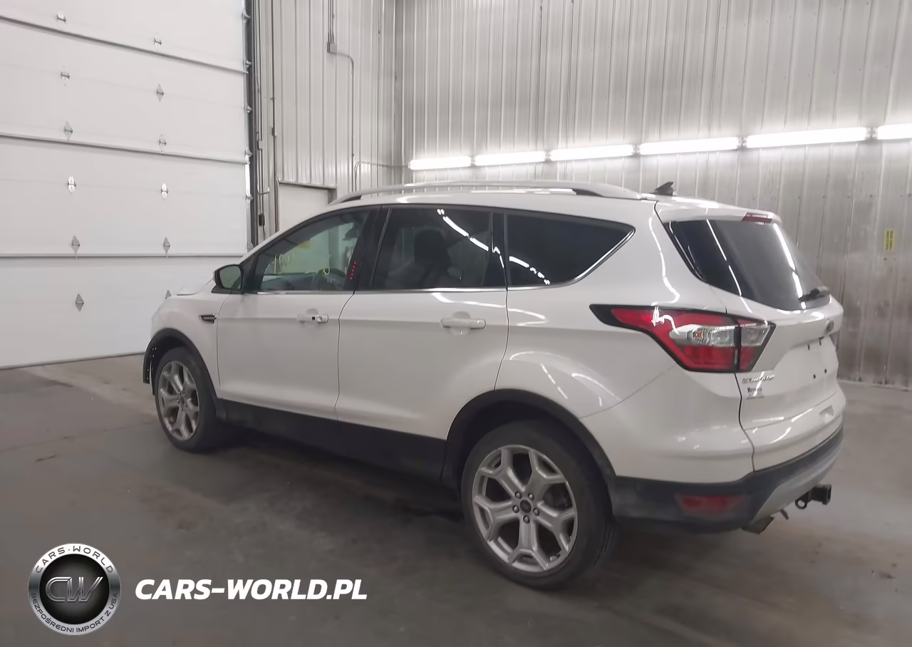 2018 Ford Escape Titanium VIN:1FMCU9J93JUB35949 - 3