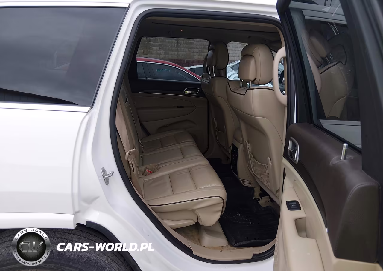 2016 Jeep Grand Cherokee Overland VIN:1C4RJFCM9GC325468 - 8