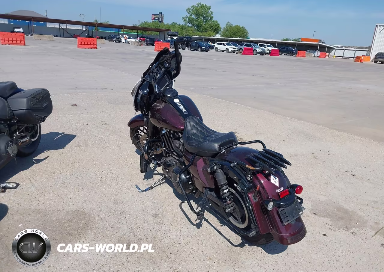 2018 Harley-Davidson Flhxs Street Glide Special VIN:1HD1KRC10JB650720 - 3