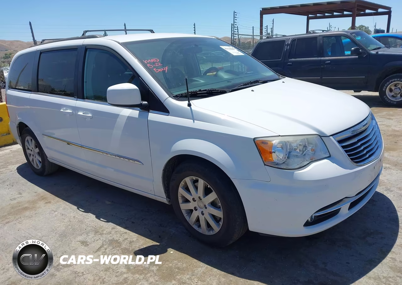 2014 Chrysler Town & Country Touring – zdjęcie 1 z 11